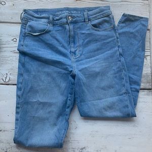 Size 14 American Eagle Curvy High Rise Skinny Jean